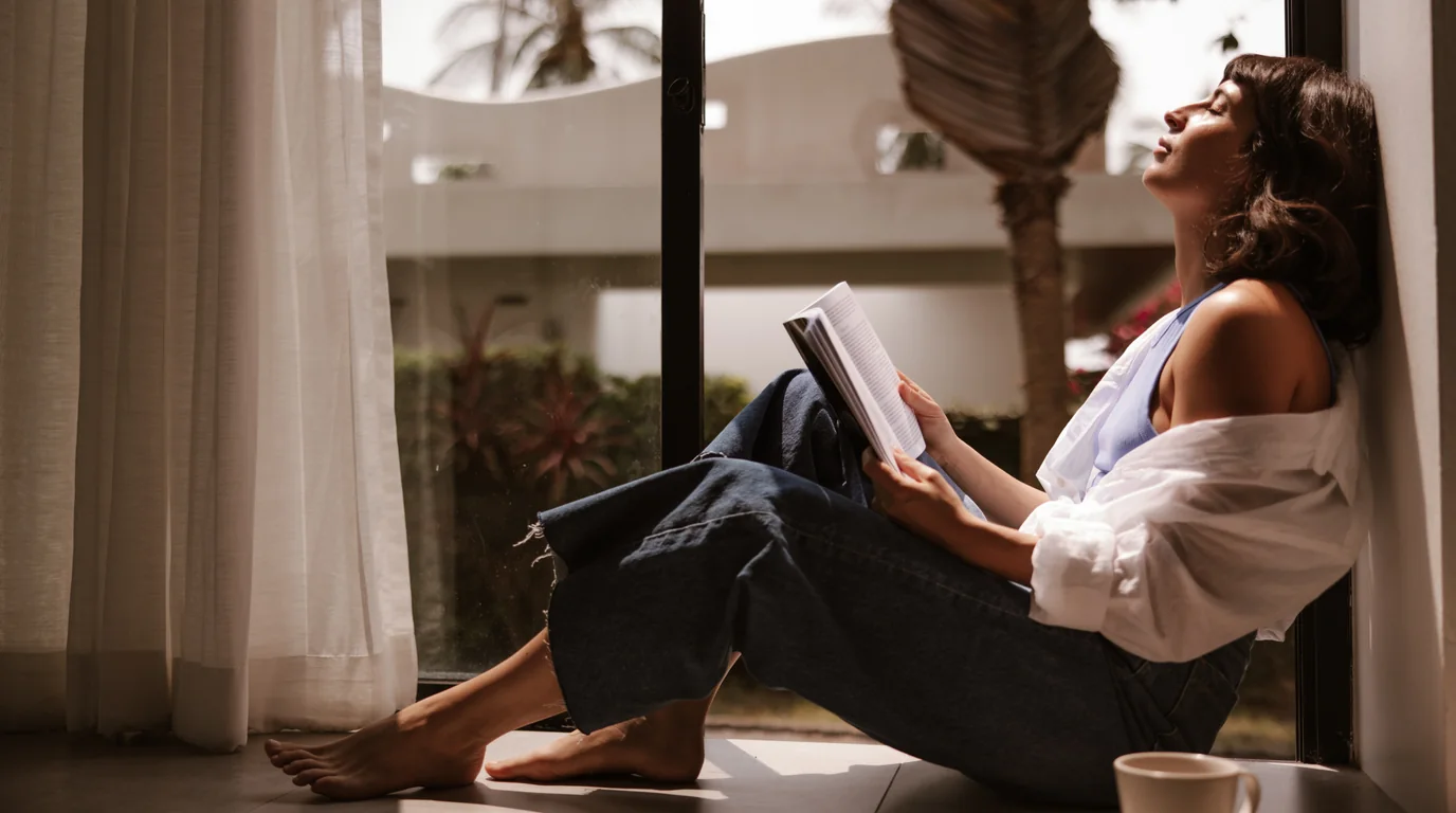 The Couch Scrolling & Mindless Snacking Trap: Breaking the Sedentary Dopamine Loop