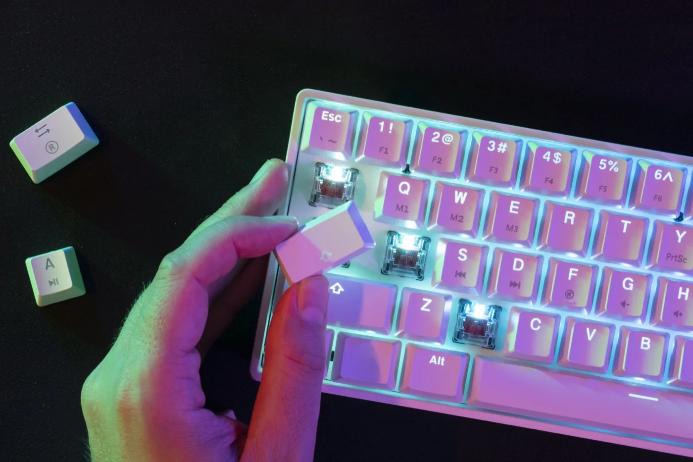 Ditt tangentbord tittar på: Hur man rensar Gboard, SwiftKey och iOS Autocorrect Cache (sekretessguide)