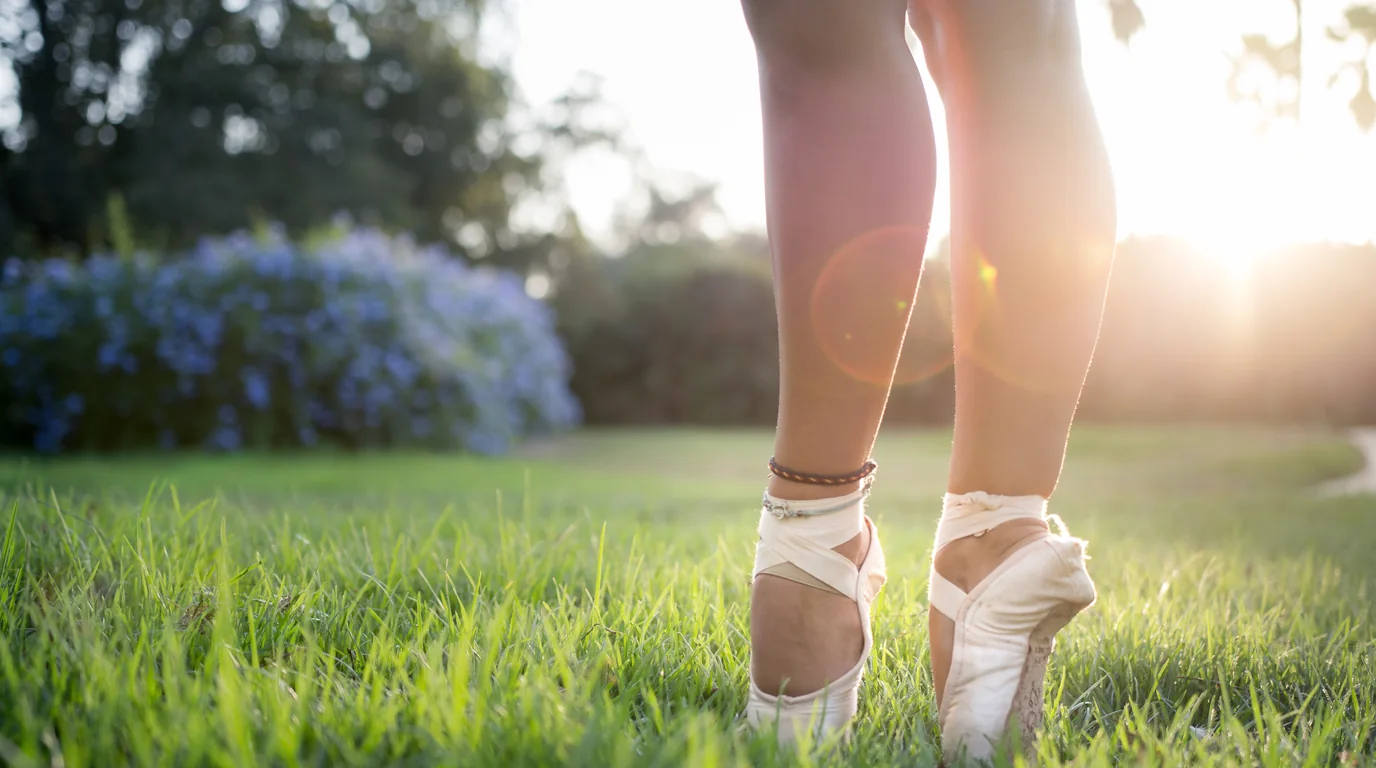 Kinetic Dopamine: Why Walking 200 Steps Kills Phone Cravings Better Than Pure Willpower